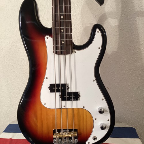 Vintage bass guitar - bass, sb)