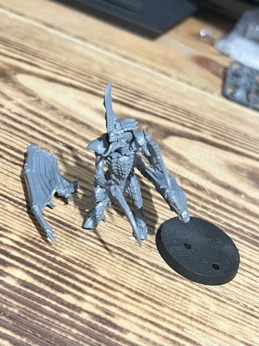 Warhammer 40k winged tyranid - winged,