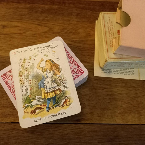 Rue alice in - rue, wonderland