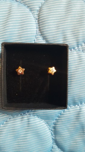 Samuel 9ct yellow gold - h, cubic