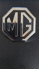 MGB RUBBER BUMPER OCTAGON FRONT BUMPER MG BADGE 1974-1980 CHA544 SILVER & BLACK