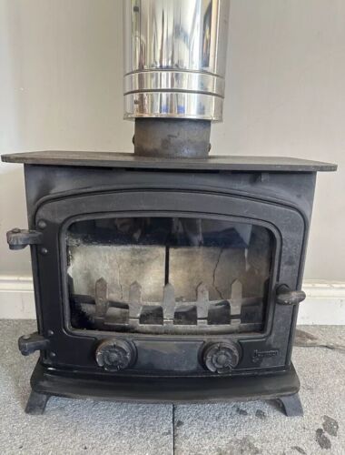 Yeoman log burner with flue - with,