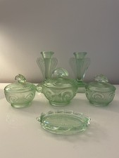 Art Deco Green Glass Spiral