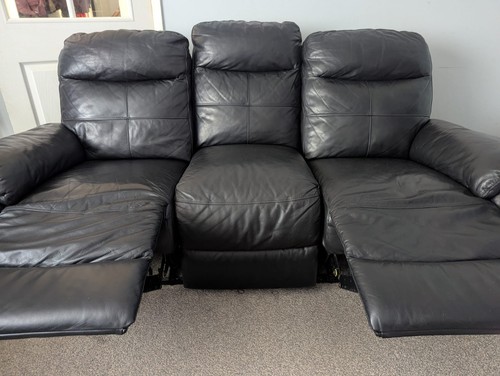 Recling sofas harvey s - recling, harvey's