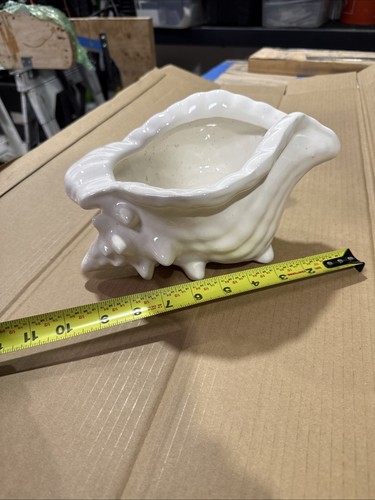 Vtg white ceramic conch shell - vtg,