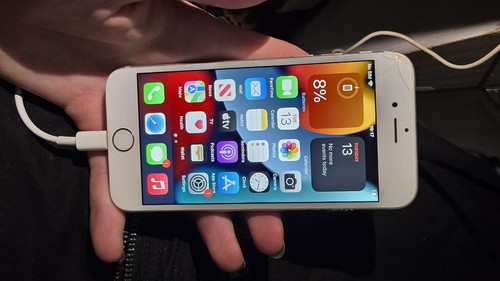 Iphone 64gb silver o2 - iphone,