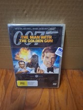 007 The Man with the Golden
