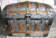 Antique Steamer trunk vintage