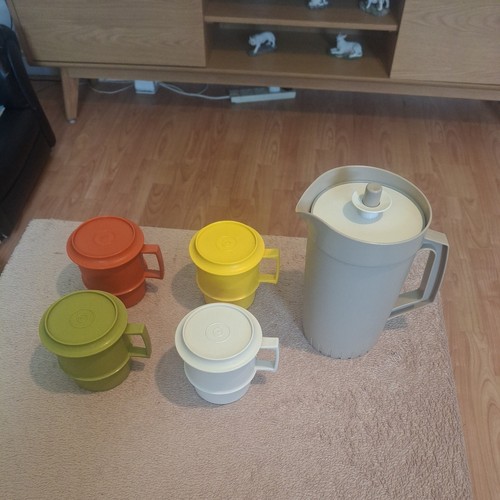 Tupperware stacking mugs - stacking,