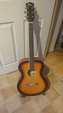 Acoustic Guitar - Full Size