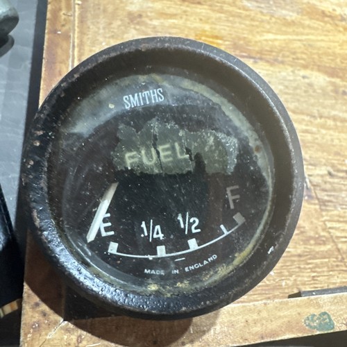 Smiths fuel gauge vintage - fuel,