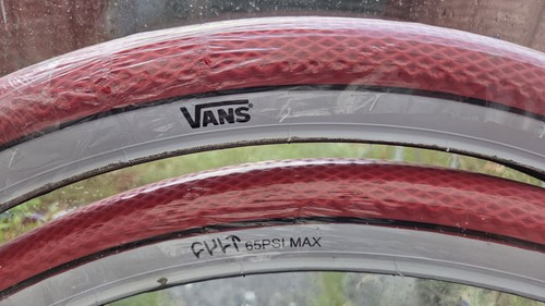 Oem pair red white wall - oem,