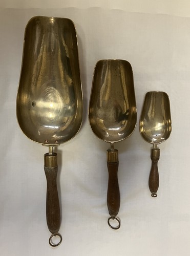 Rare vintage brass scoops nuts - rare,