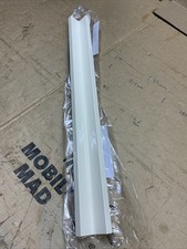 1 x B&Q KITCHEN HIGH CREAM