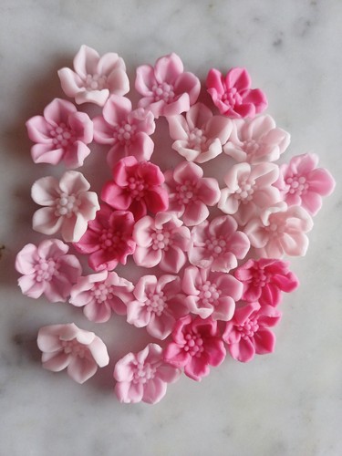 Pretty sugar flowers - 18, 3d