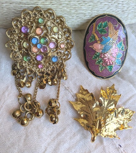 Lot broaches clossonaise - of,