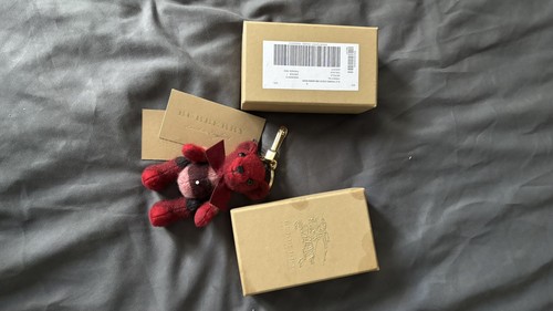 Burberry thomas bear key - burberry,