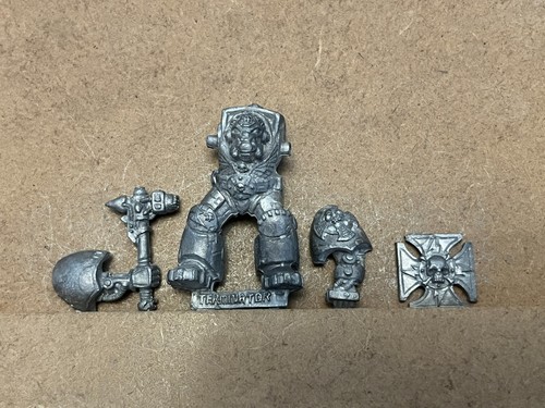 Rogue trader 40k space - trader,