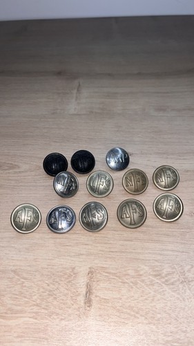 B124 uniform button - b124:,