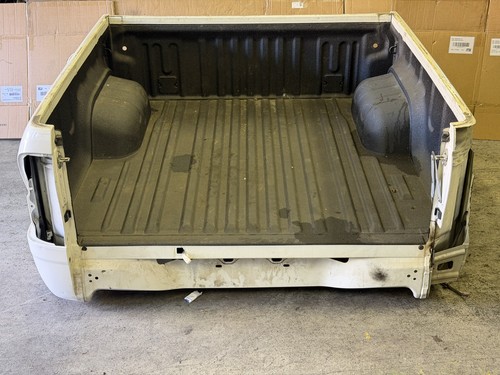 Toyota hilux rear - rear, box