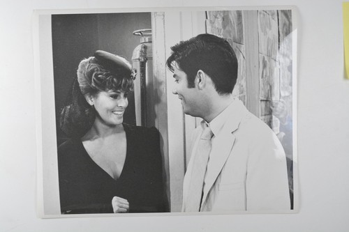 Raquel welch rex reed myra - raquel,