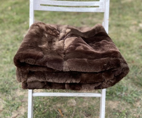 Merino sheepskin blanket