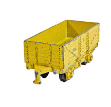 Dinky Toys Yellow Color Diecast Model Train Railway Open Wagon Car Unboxed.