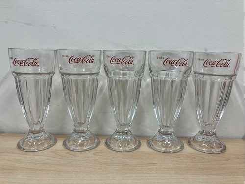 Coca cola vintage drinking - coca-cola,