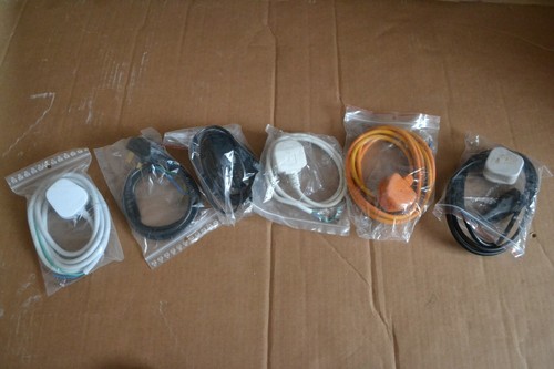 Job lot electrical plugs - lot,