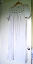 Slenderella. White Cotton Front Opening Long Nightdress. M. Pit round 39ins/99cm