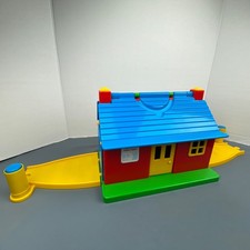 Thomas the Tank Engine My First Thomas Engine Shed and 2 x Points Golden Bear