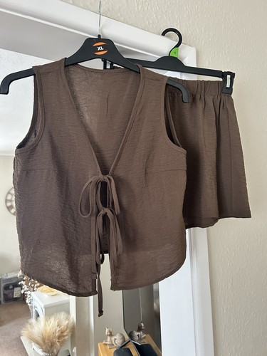 New brown shorts with - brown,