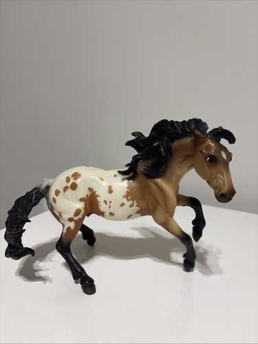 Breyer horse toro nokota - breyer,