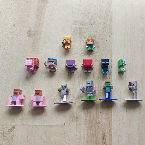 Minecraft mini figures bundle - minecraft,