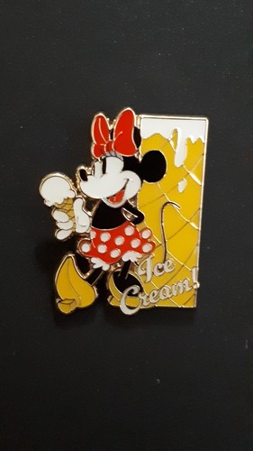 Disney loungefly minnie - disney,