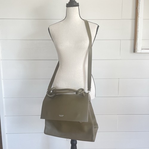 Lia numa italy - lia, olive