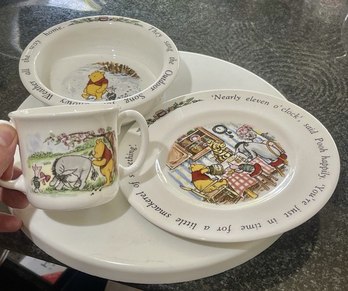 Royal doulton winnie the pooh - winnie,
