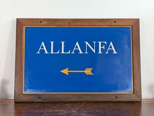 Welsh allanfa glass - 'allanfa',