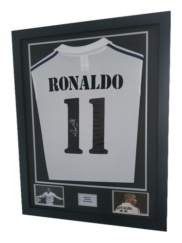 Ronaldo hand signed - hand,