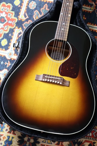 Gibson standard 2024 - j-45,
