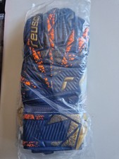 New Reusch Adults size 9.5