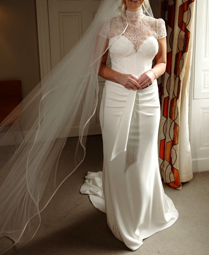 Waterfall wedding veil with