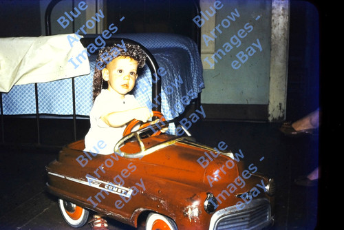 1950s 35mm red border slide - border,