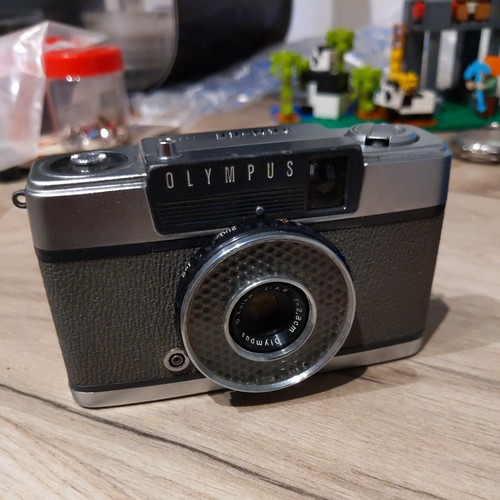 Olympus pen 35mm half frame - olympus,
