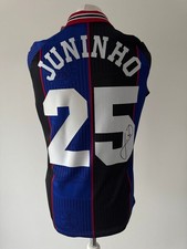 Signed JUNINHO PAULISTA