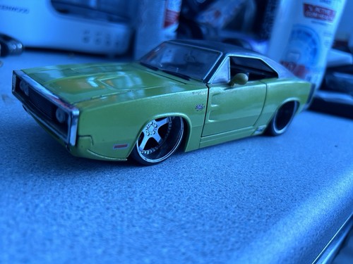 Jada 1970 dodge charger - 1/24,