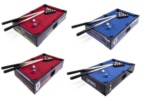 Table top pool play - top, snooker