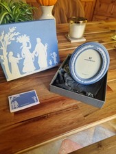 Wedgwood Jasper Laurel Oval