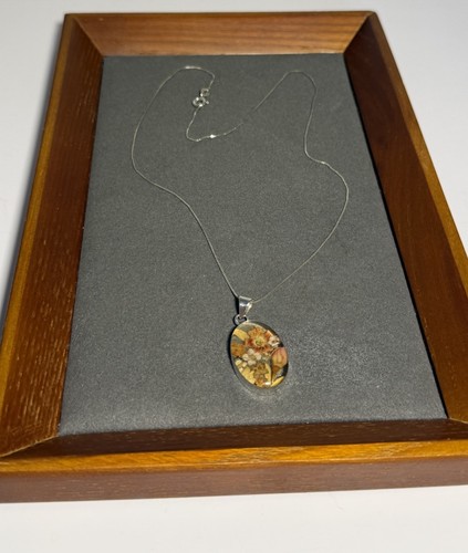 Shrieking violet necklace - shrieking,