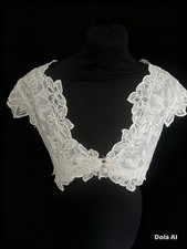 Stunning Intricate Ivory Lace